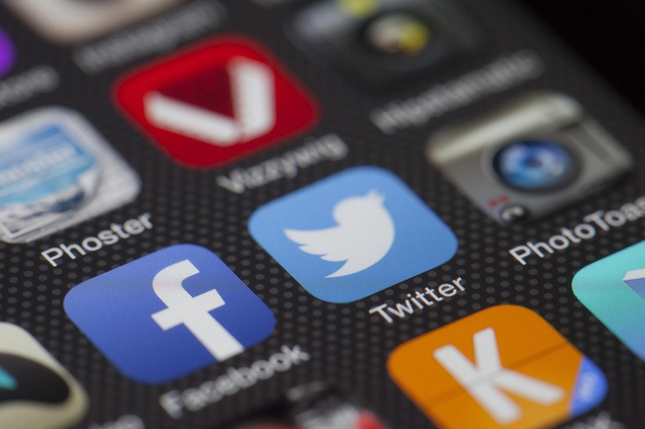 100 Percent Top 5 Sportsbook Apps in India: Tested & Ranked for Indian Players (